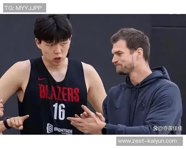 杨瀚森带女友吃夜宵事情有回转，队内竞争对手又多一个，还有时机